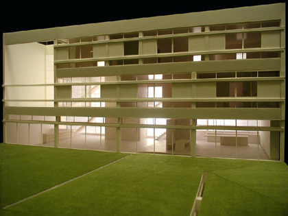 Chicago Veil House, Model